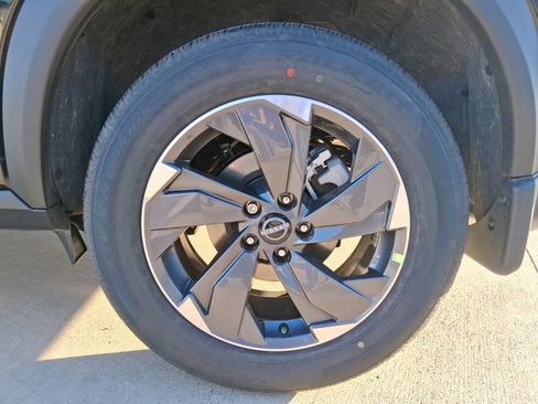 New 2026 Nissan Rogue SV image 29