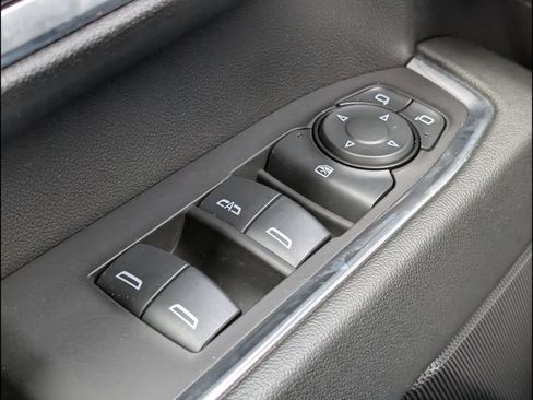 Used 2025 Chevrolet Silverado 2500 LT image 21