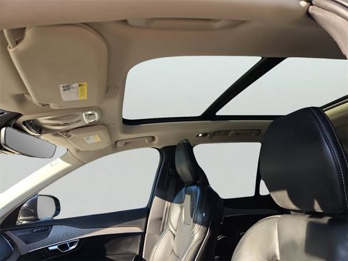 Used 2022 Volvo XC90 T6 Inscription w/ Advanced Package image 15