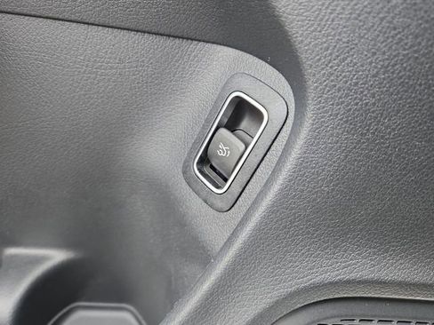 Used 2023 Mercedes-Benz CLA 250 4MATIC image 24