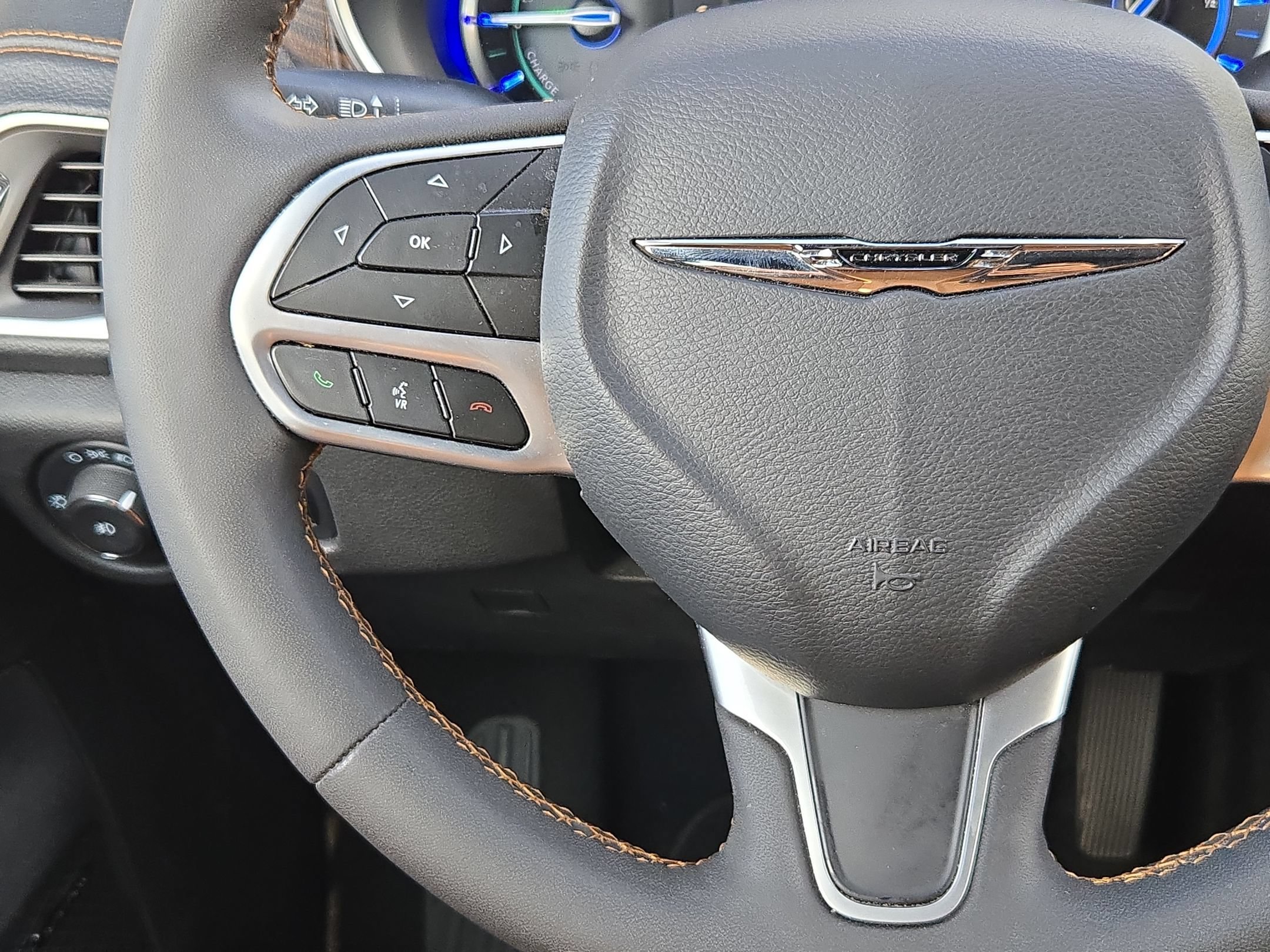 Used 2022 Chrysler Pacifica Pinnacle FWD image 21