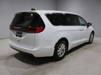 Used 2024 Chrysler Pacifica Touring-L FWD video 2