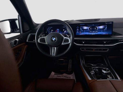 Used 2026 BMW X7 M60i AWD/4WD image 23