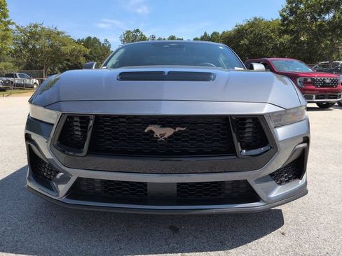 Used 2025 Ford Mustang GT Premium RWD image 9