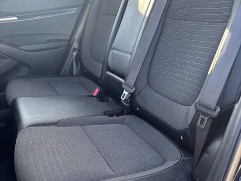 Used 2022 Kia Seltos S image 16