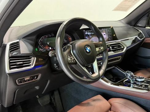 Used 2021 BMW X5 xDrive40i w/ Executive Package AWD/4WD image 14
