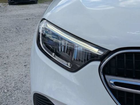 Used 2023 Mercedes-Benz GLC 300 image 1