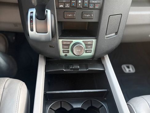 Used 2009 Honda Pilot Touring image 9