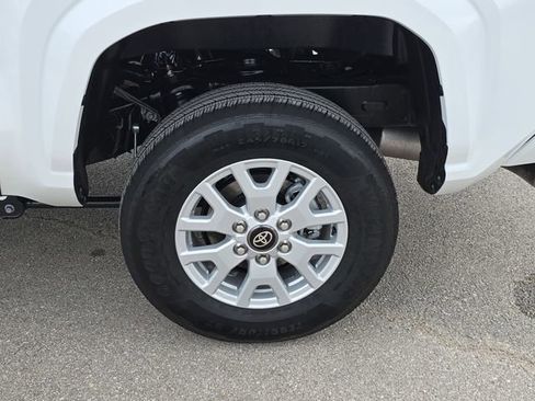New 2026 Toyota Tacoma SR5 AWD/4WD image 32