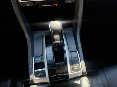 Used 2020 Honda Civic Touring image 28