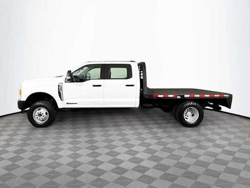 Used 2023 Ford F350 XL w/ Snow Plow Prep Package AWD/4WD image 4