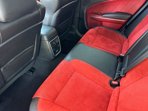 Used 2022 Dodge Charger Scat Pack w/ Dynamics Package RWD image 27