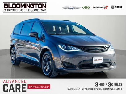 Used 2019 Chrysler Pacifica Limited w/ Advanced Safetytec Group
