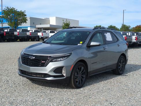 Certified 2024 Chevrolet Equinox RS w/ RS Leather Package FWD image 5