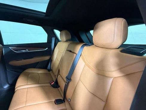 Used 2022 Cadillac XT5 Premium Luxury FWD image 24