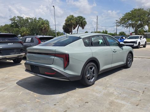 New 2026 Kia K4 FWD image 7