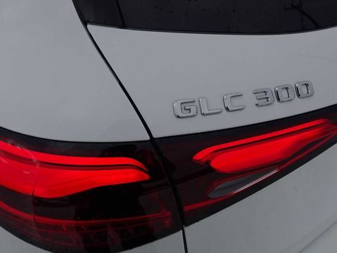 Used 2026 Mercedes-Benz GLC 300 4MATIC image 15