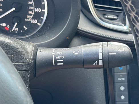 Used 2019 INFINITI QX50 Essential w/ Sensory Package image 39