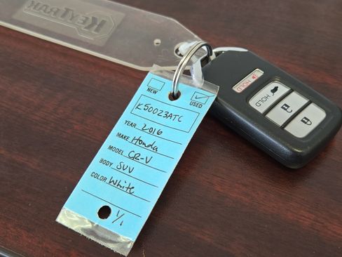 Used 2016 Honda CR-V Touring image 33