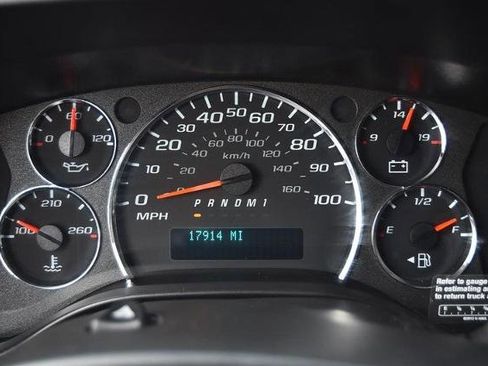 Used 2024 GMC Savana 2500 w/ Driver Convenience Package image 12