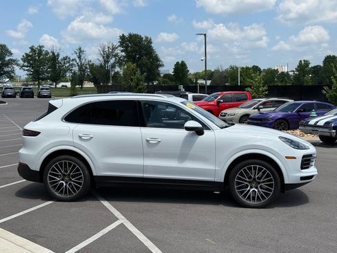 Used 2021 Porsche Cayenne AWD/4WD image 5