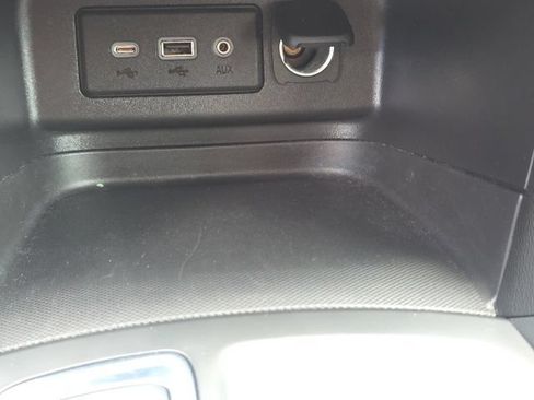 Used 2023 Chevrolet Equinox LT AWD/4WD image 22