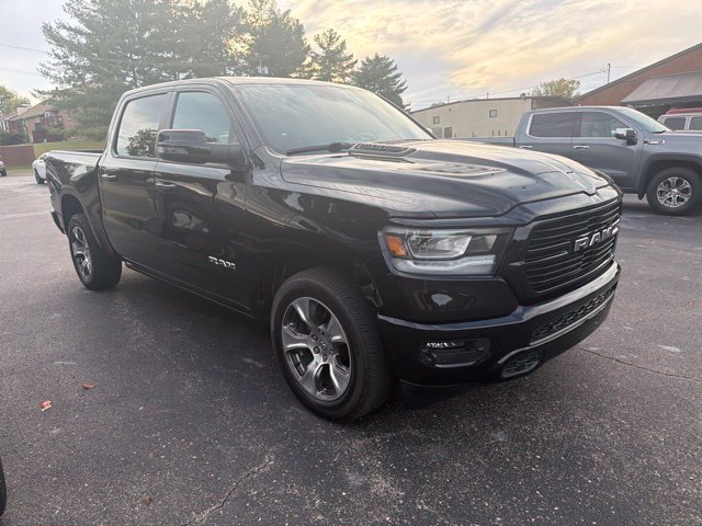 Used 2023 RAM 1500 Laramie AWD/4WD image 3