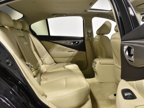 Used 2017 INFINITI Q50 Premium w/ 2.0T Premium Plus Package image 29