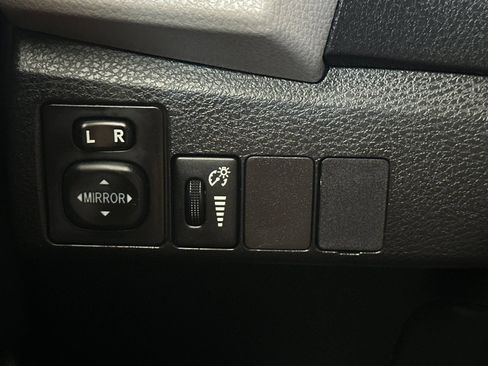 Used 2014 Toyota Corolla LE w/ Protection Package FWD image 32