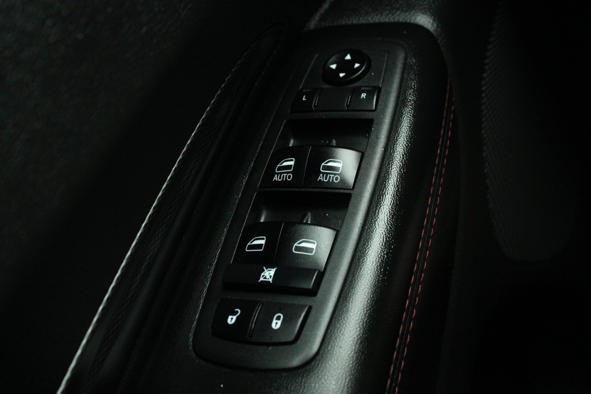 Used 2021 Dodge Durango R/T w/ Blacktop Package AWD/4WD image 27