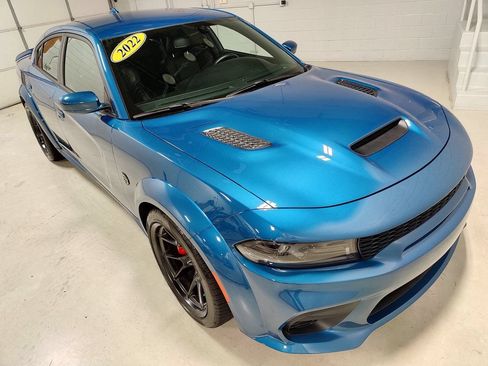 Used 2022 Dodge Charger SRT Hellcat RWD image 2