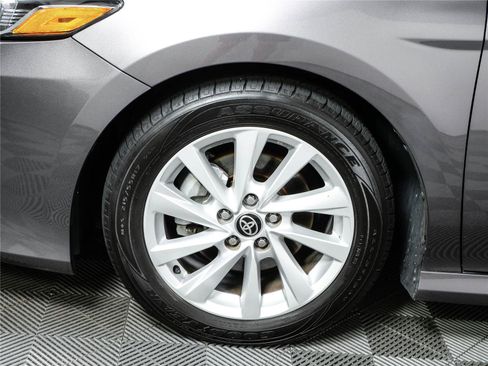 Used 2022 Toyota Camry LE FWD image 34