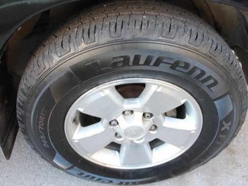 Used 2003 Toyota Sequoia Limited image 11