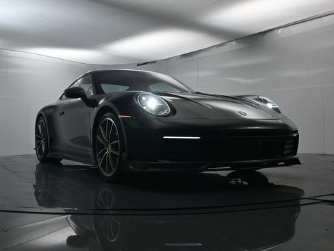 Used 2024 Porsche 911 Carrera 4S image 48