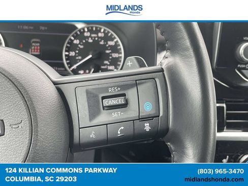 Used 2025 Nissan Pathfinder SV FWD image 22