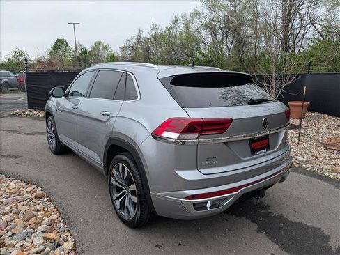 Used 2023 Volkswagen Atlas Cross Sport SEL Premium R-Line image 3