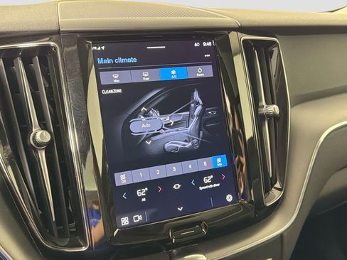Certified 2023 Volvo XC60 B5 Core image 16