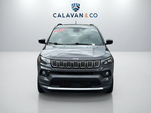 Used 2024 Jeep Compass Limited AWD/4WD image 2
