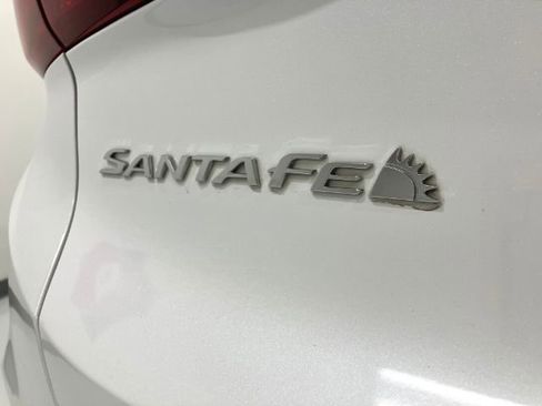 Used 2019 Hyundai Santa Fe SE FWD image 15