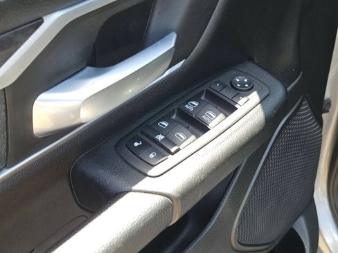 Used 2023 RAM 1500 Big Horn AWD/4WD image 12