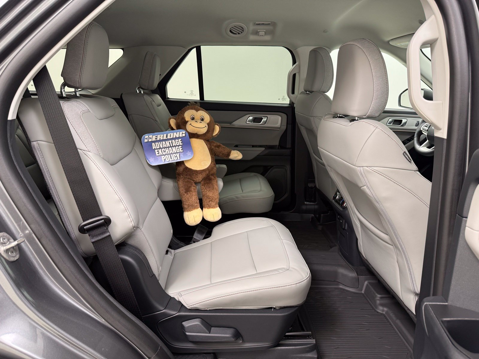 New 2026 Ford Explorer Active w/ Active Comfort Package RWD image 24