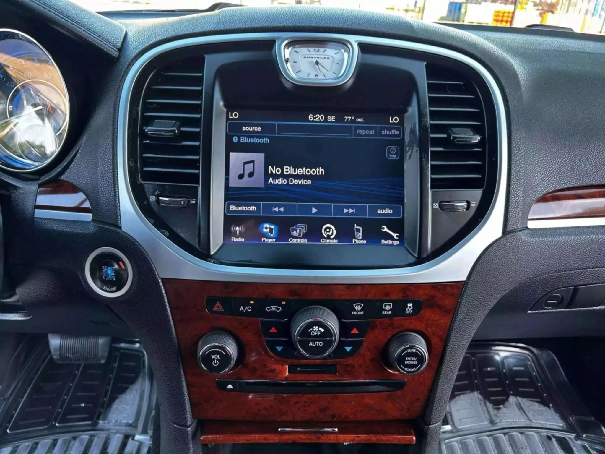 Used 2013 Chrysler 300 RWD image 16