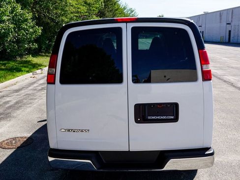 Used 2017 Chevrolet Express 3500 LT w/ LT Preferred Equipment Group RWD image 27