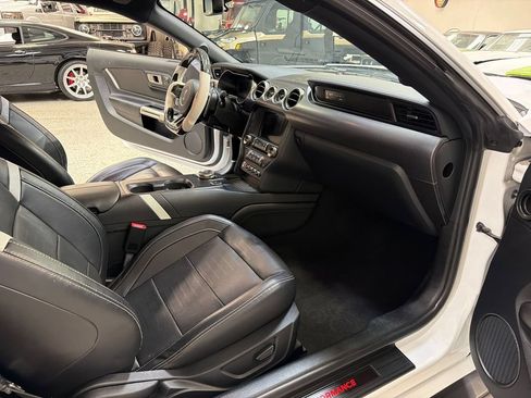 Used 2020 Ford Mustang Shelby GT500 w/ Technology Package RWD image 30