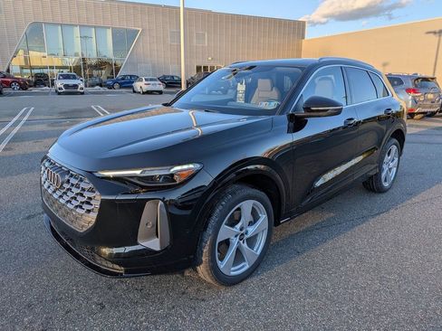 New 2025 Audi Q5 Premium Plus image 3