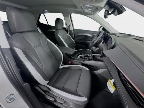 New 2025 Buick Envision Sport Touring image 30