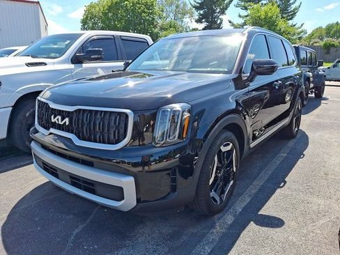Used 2024 Kia Telluride EX AWD/4WD image 3