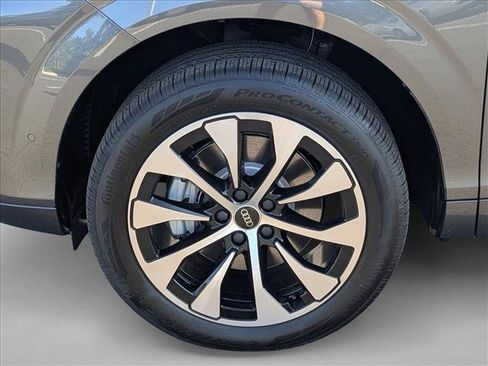 New 2026 Audi Q3 quattro 2.0T AWD/4WD image 9