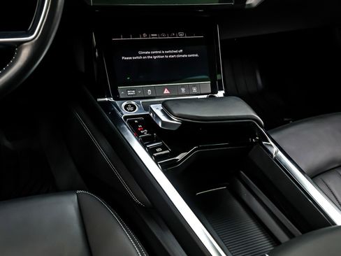 Used 2021 Audi e-tron Premium w/ Convenience Plus Package image 6