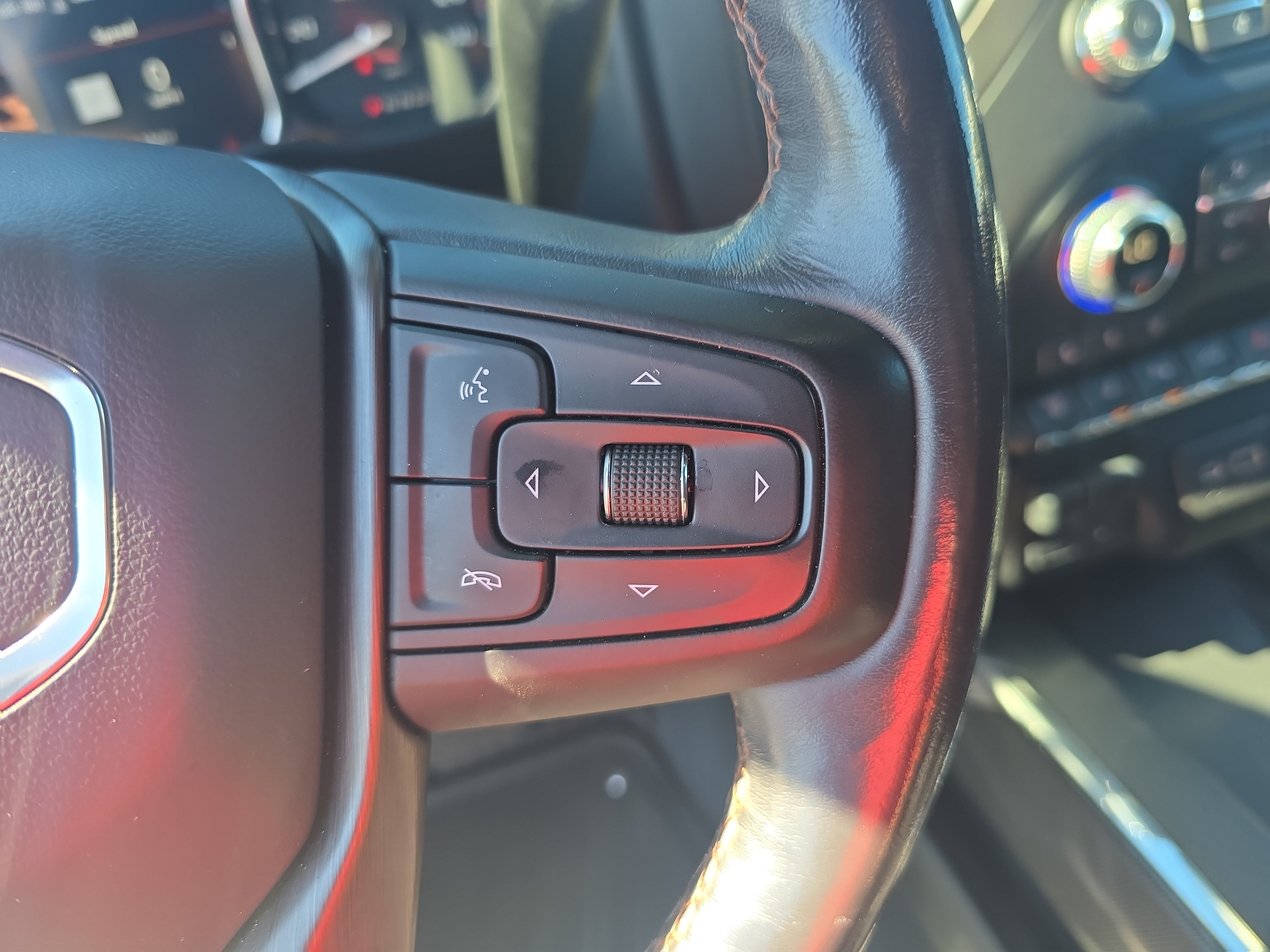 Used 2021 GMC Sierra 2500 AT4 w/ AT4 Preferred Package AWD/4WD image 19